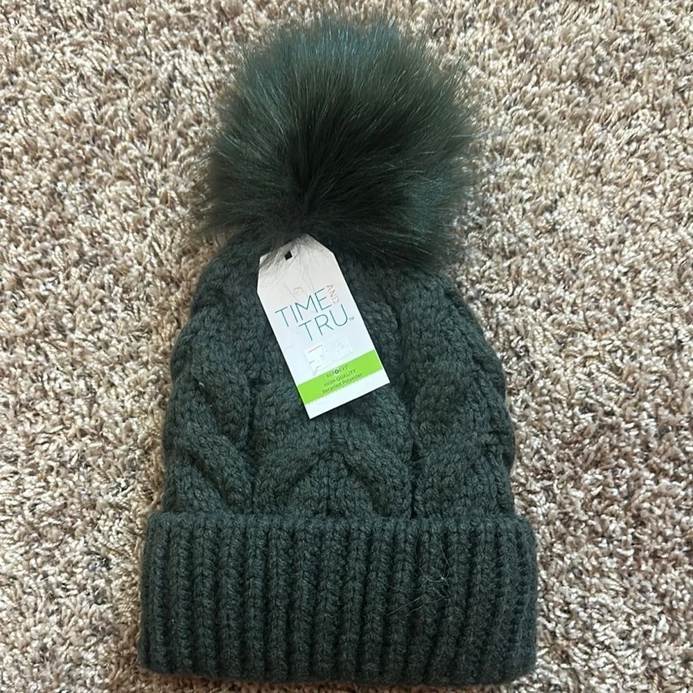 NEW Time and Tru Kids' Dark Green Cable Knit Beanie with Pom-Pom